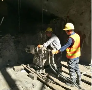 镜湖水下抗分散灌浆料特点 水下不分散注浆料介绍